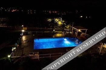 Royal Cove Hotel Jennings Ngoại thất bức ảnh