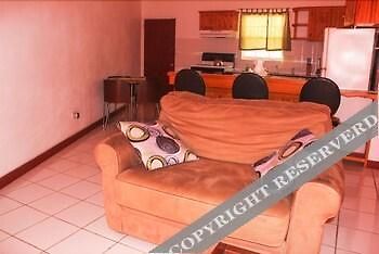 Royal Cove Hotel Jennings Ngoại thất bức ảnh